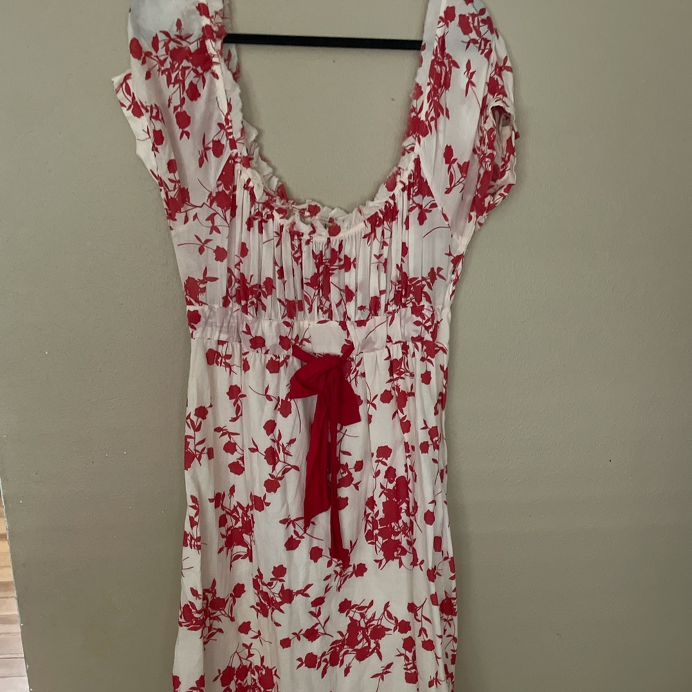 Velvet sundress with red ribbon highwaist
